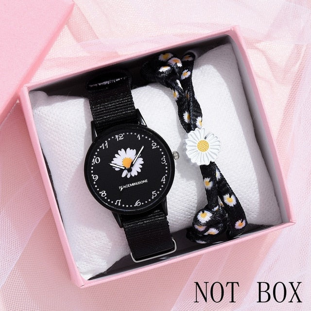 Girl Luxury Watch Women New Fashion Embossed Flowers Small Fresh Printed Belt Dial Watch Female Student Quartz Watch relogio