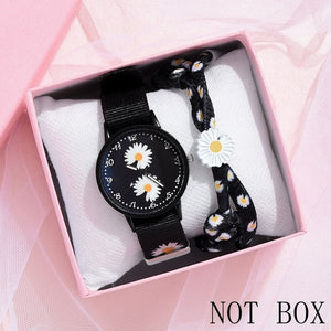 Girl Luxury Watch Women New Fashion Embossed Flowers Small Fresh Printed Belt Dial Watch Female Student Quartz Watch relogio